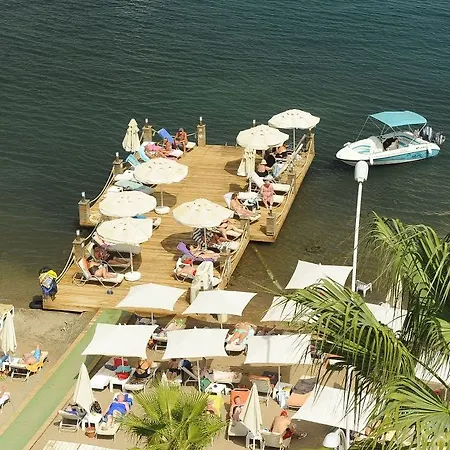 Mar-bas Hotel